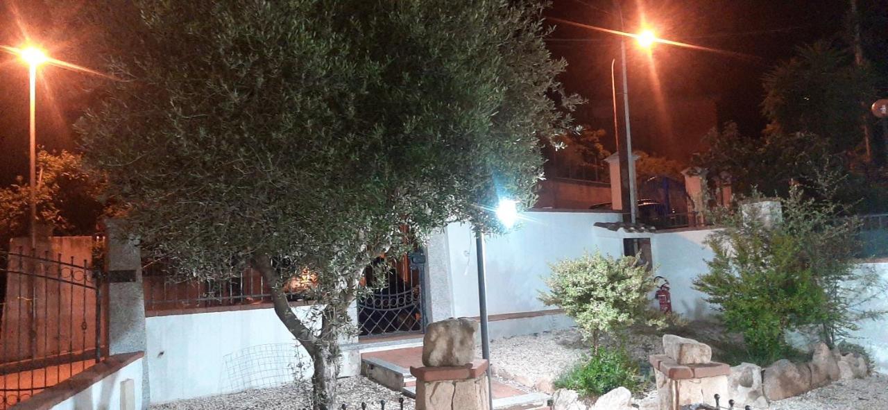 B&B Is Callelleddus Bari Sardo Exterior foto